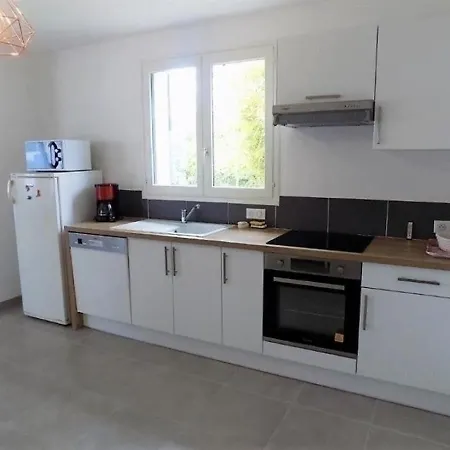 Holiday home House Palais Sur Mer - Maison Des Annees 80 Entierement Renovee Avec Gout - Dans Un Quartier Au Calme 3